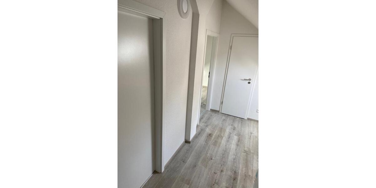 Dachgeschoßwohnung Mannheim Niederfeld - 1 Zimmer, 14 m&sup2;, 280&euro; | Angebot:25498322