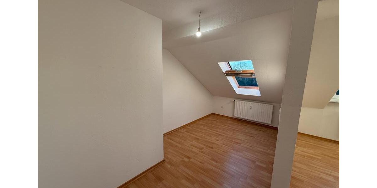 Dachgeschoßwohnung Hagen Hagen-Nord - 3.5 Zimmer, 80 m&sup2;, 950&euro; | Angebot:26517473