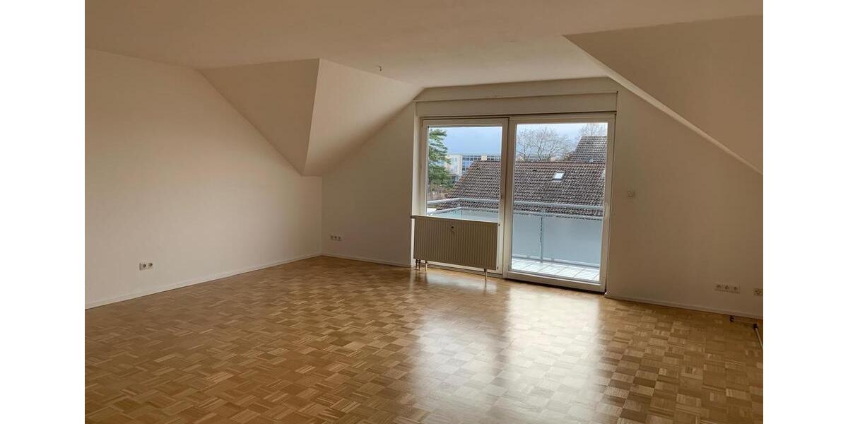 Dachgeschoßwohnung Biebesheim am Rhein - 3 Zimmer, 93 m&sup2;, 950&euro; | Angebot:25643968