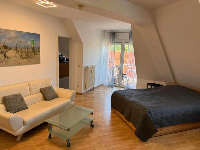 1-Zimmer-Studio Wohnung, voll möbiliert