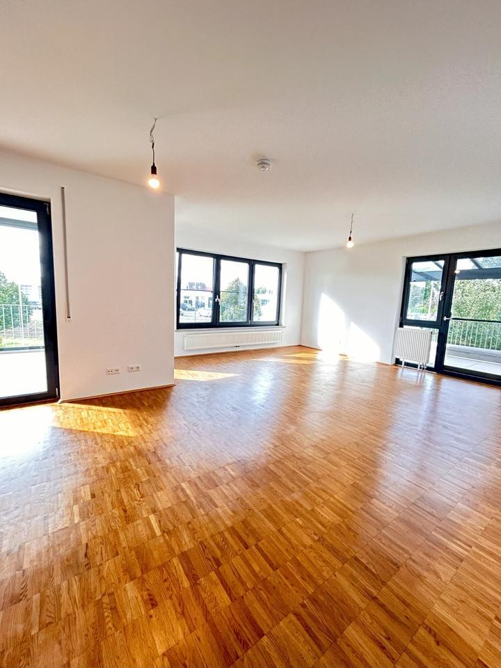 3-Zimmer-Wohnung mit Terrasse, Loggia und hochw. Ausstattung