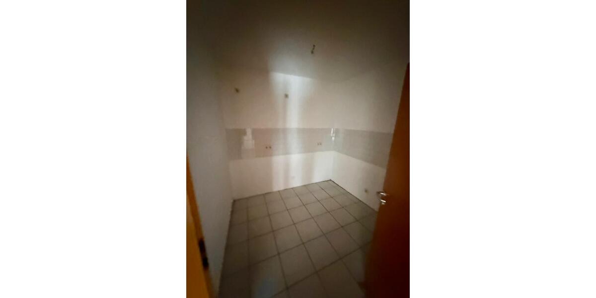 Dachgeschoßwohnung Eisenach - 2 Zimmer, 63 m&sup2;, 528&euro; | Angebot:25182319