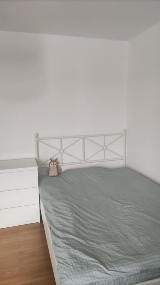 Großes Zimmer in der 2er WG