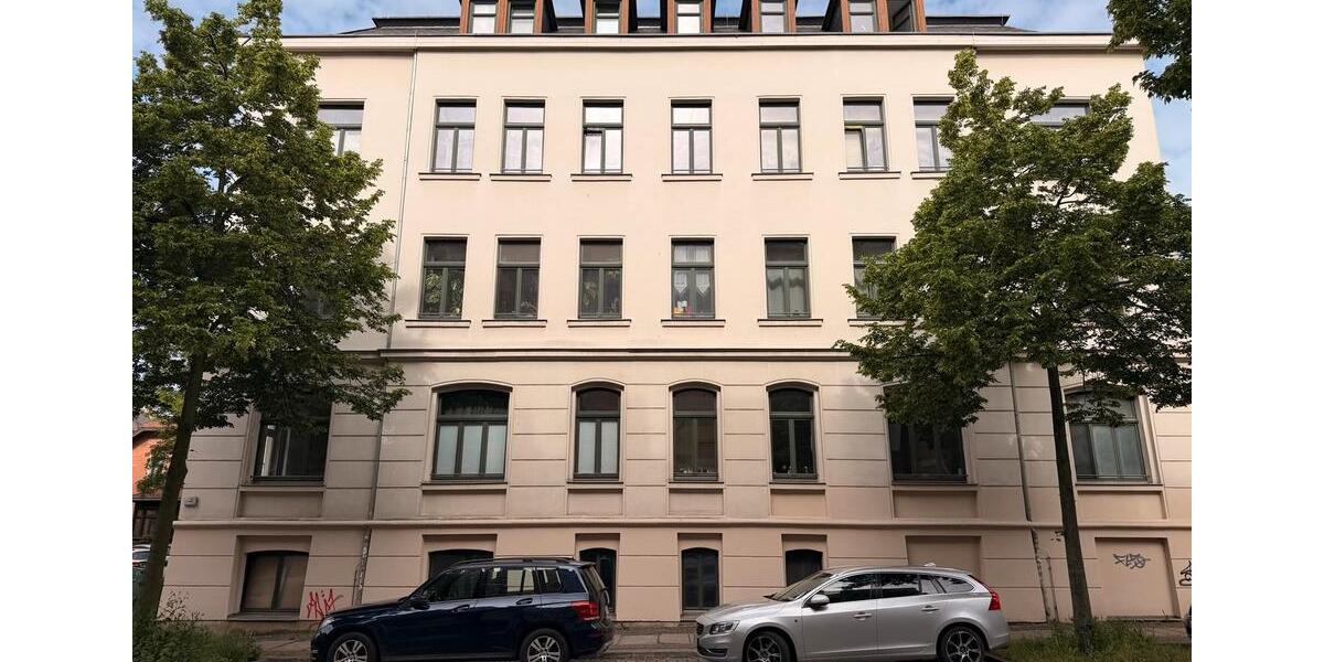 Dachgeschoßwohnung Leipzig Mitte - 4 Zimmer, 125 m&sup2;, 1.500&euro; | Angebot:26664427