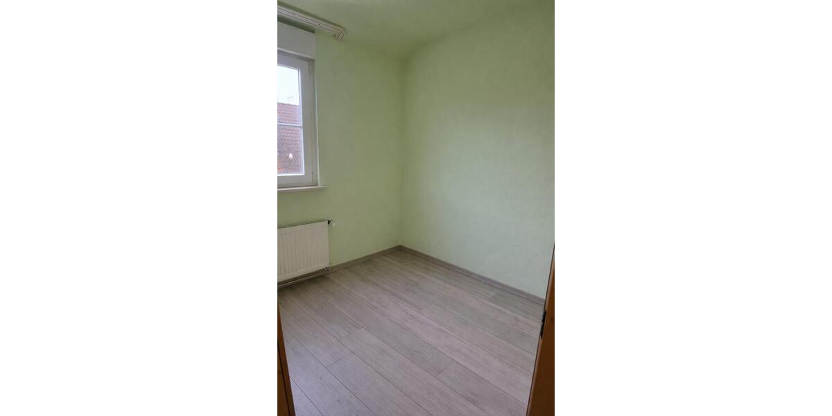 Dachgeschoßwohnung Fürth Atzenhof - 2.5 Zimmer, 69 m&sup2;, 890&euro; | Angebot:25944302