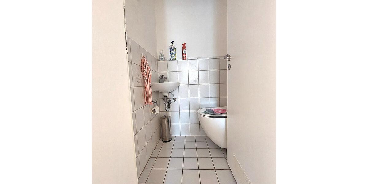 3 Zi. Whg., Zentrums- und Uninähe, kleine und ruhige Wohnanlage, Bad mit Fenster, Stellplatz 3 zimmer