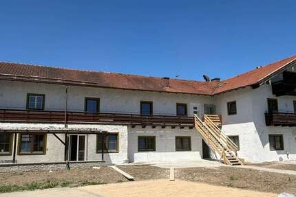 Wohnung Ainring - 2.5 Zimmer, 115 m&sup2;, 920&euro; | Angebot:26827640