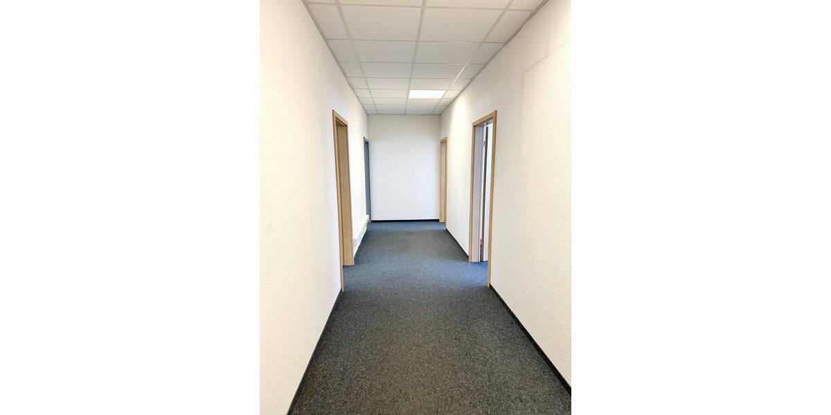 Gewerbeobjekt Würzburg Grombühl - 6 Zimmer, 187 m&sup2;, 1.500&euro; | Angebot:25667555