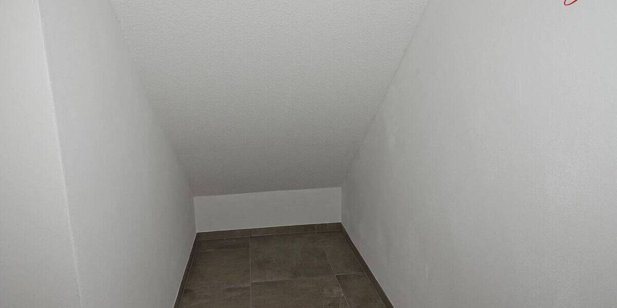 Etagenwohnung Wiesmoor Wiesederfehn - 3 Zimmer, 93 m&sup2;, 1.030&euro; | Angebot:25927212