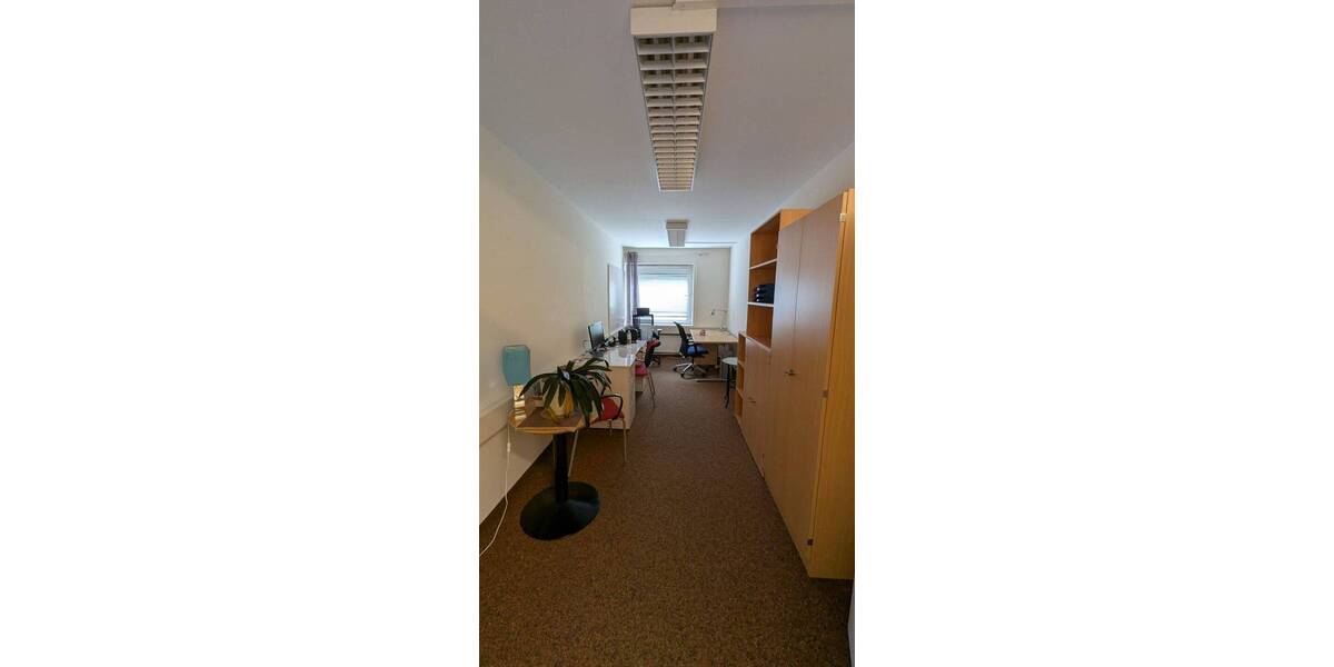 Gewerbeobjekt Schwarzenbek - 1 Zimmer, 305 m&sup2;, 2.595&euro; | Angebot:22666483