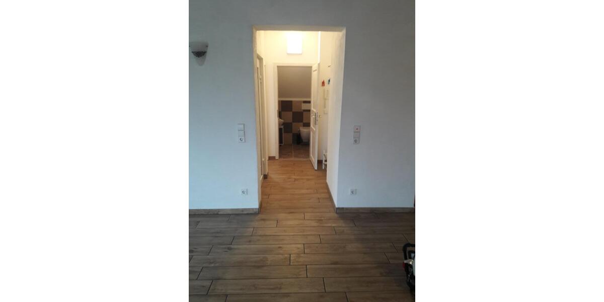 Etagenwohnung Breisach am Rhein - 3 Zimmer, 133 m&sup2;, 900&euro; | Angebot:25023281