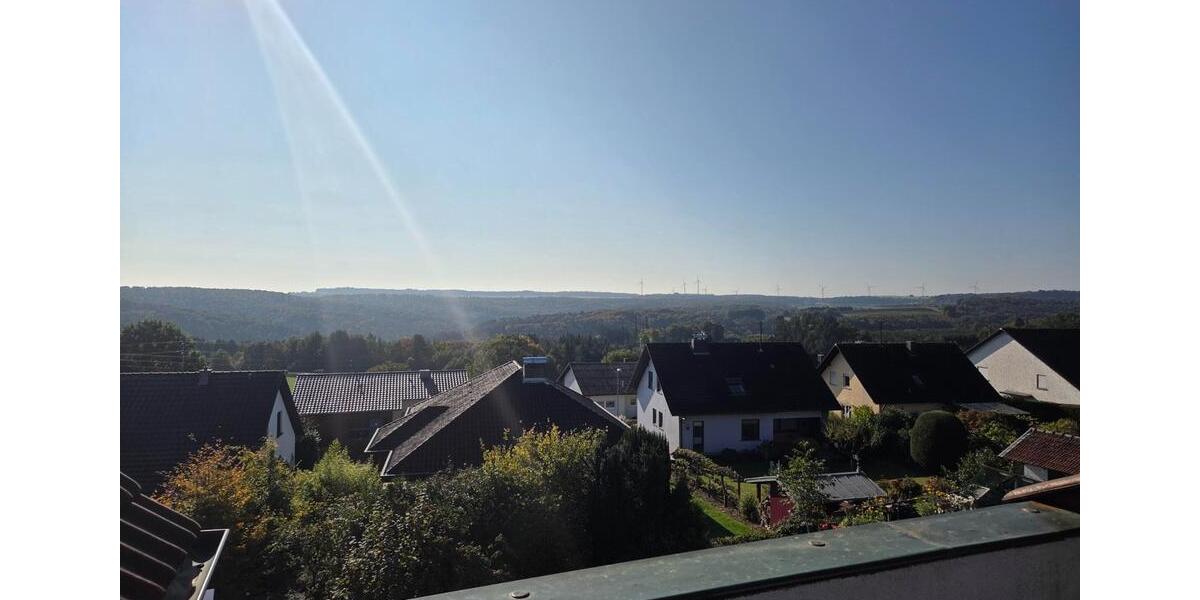 Dachgeschoßwohnung Mettlach - 3.5 Zimmer, 122 m&sup2;, 950&euro; | Angebot:24940943