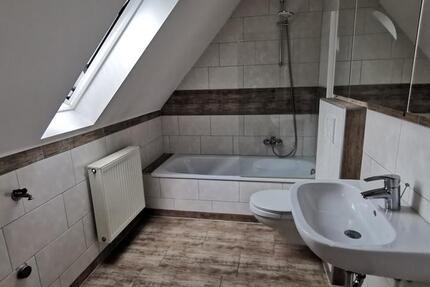 Frisch renoviert: 3-Zimmer Wohnung in Bad Berleburg zimmer