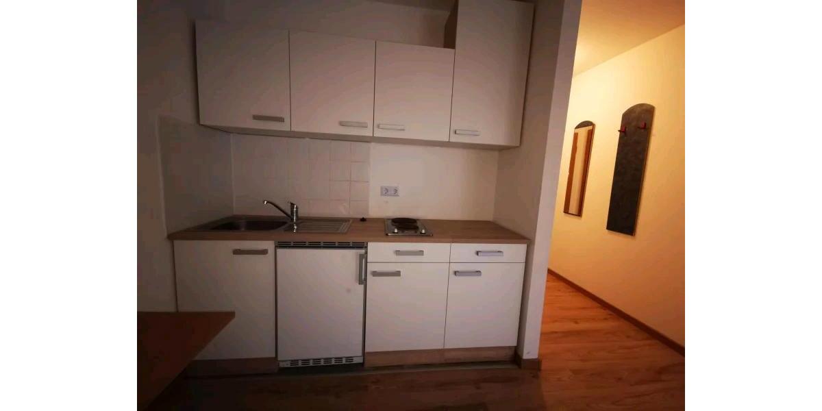 Erdgeschoßwohnung Hof Altstadt - 1 Zimmer, 35 m&sup2;, 470&euro; | Angebot:24847036