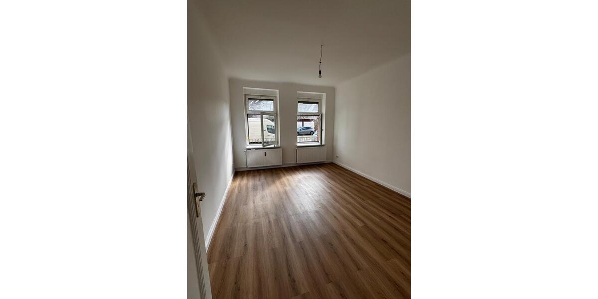 Erdgeschoßwohnung Nauen - 3 Zimmer, 81 m&sup2;, 1.172&euro; | Angebot:25943031
