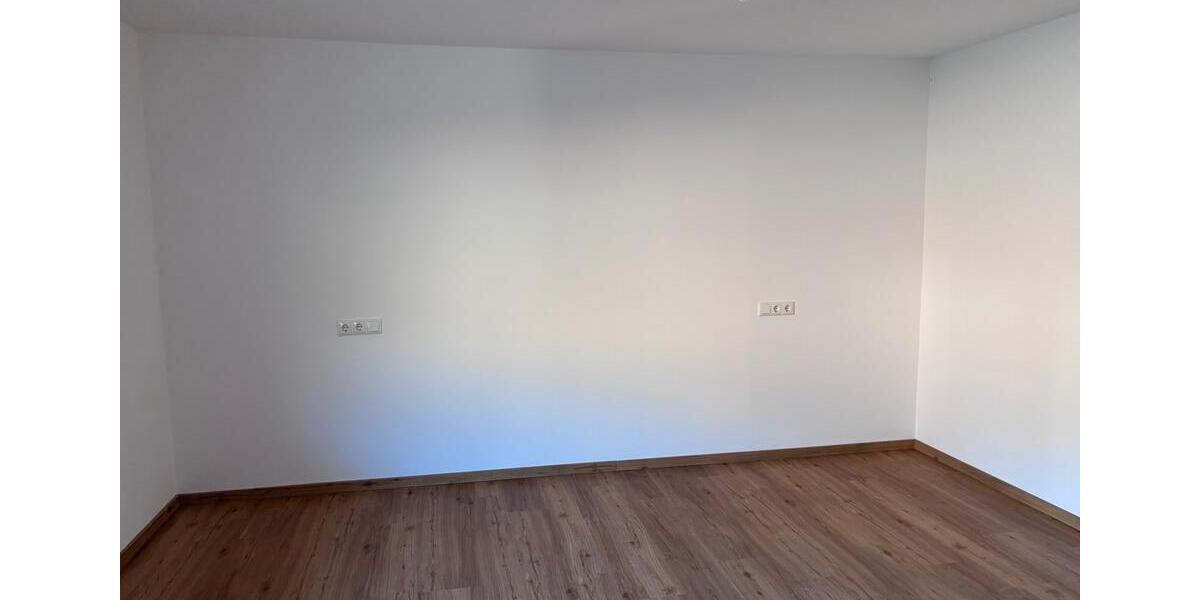 Etagenwohnung Teisnach - 4 Zimmer, 110 m&sup2;, 880&euro; | Angebot:26019923