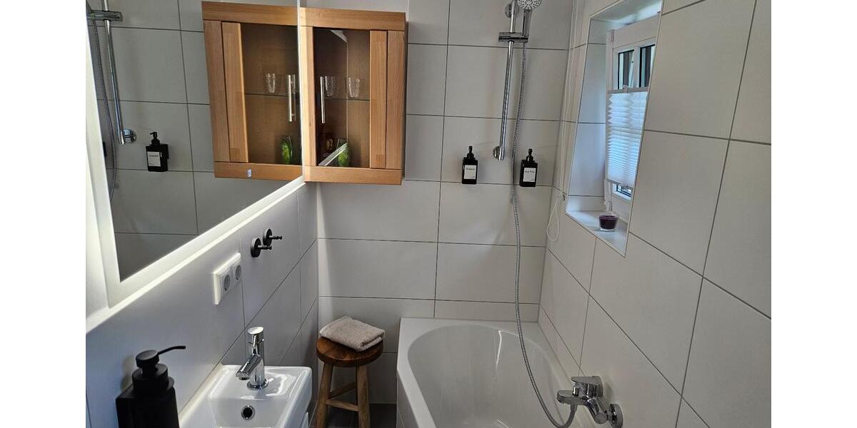 Wohnen auf Zeit Hamburg Wandsbek - 4 Zimmer, 79 m&sup2;, 2.100&euro; | Angebot:18934580