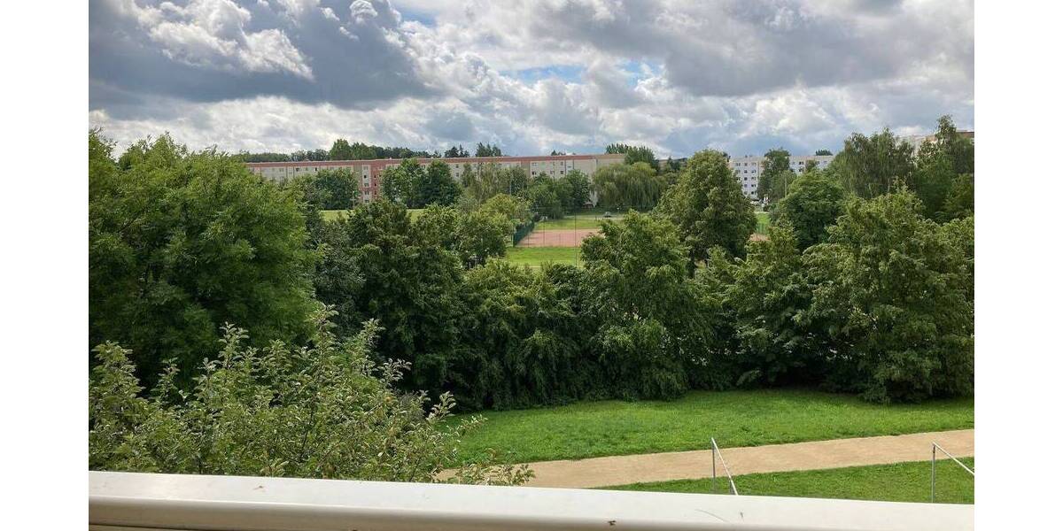 Etagenwohnung Gera Lusan - 4 Zimmer, 68 m&sup2;, 405&euro; | Angebot:26170568