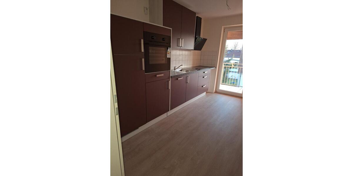 Hochparterre Groitzsch - 2 Zimmer, 52 m&sup2;, 440&euro; | Angebot:25961634