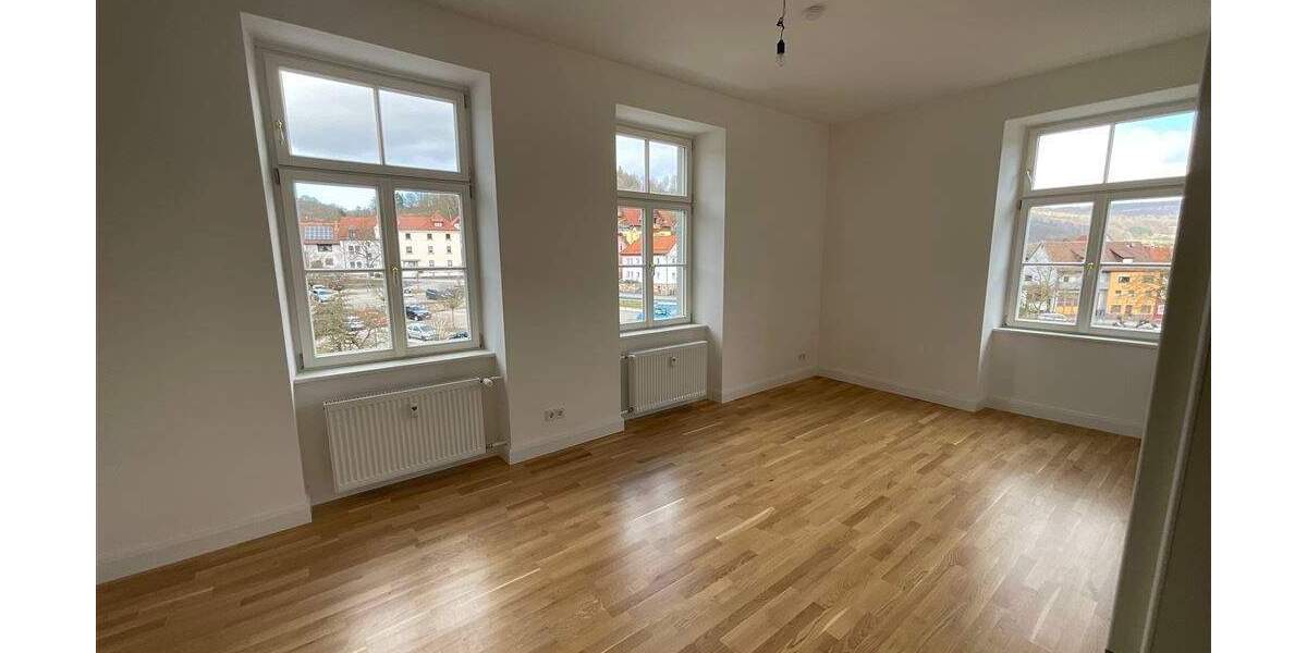 Etagenwohnung Bad Brückenau - 3 Zimmer, 107 m&sup2;, 800&euro; | Angebot:25863544
