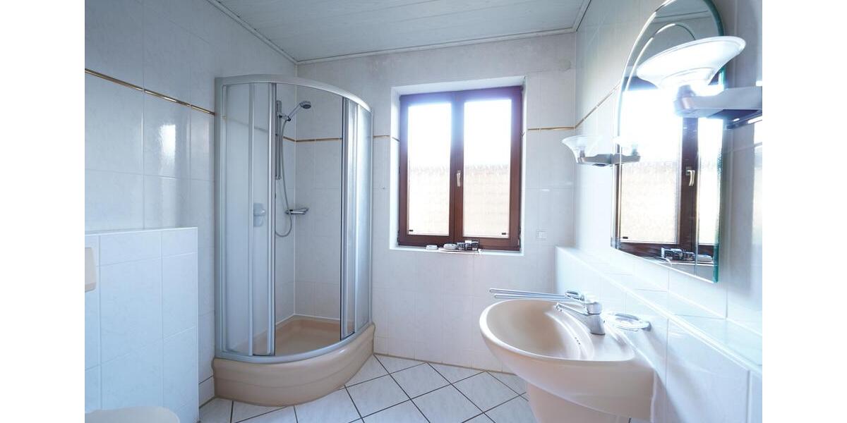 Einfamilienhaus Gerabronn - 6.5 Zimmer, 287 m&sup2;, 1.440&euro; | Angebot:23632903