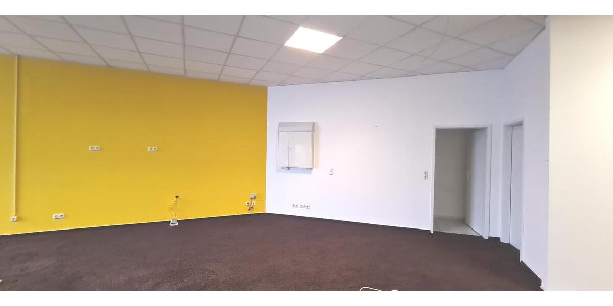 Große Laden-, Büro- oder Praxisfläche in Hermsdorf - Gewerbeobjekt Hermsdorf | Angebot:27009487