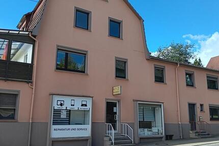 Zentrales Haus mit großem Garten 8 zimmer