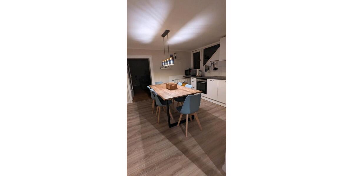 Dachgeschoßwohnung Bonn Tannenbusch - 2 Zimmer, 75 m&sup2;, 2.500&euro; | Angebot:24379807