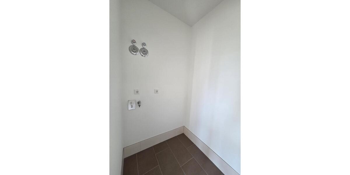 Erdgeschoßwohnung Meiningen - 3 Zimmer, 113 m&sup2;, 1.300&euro; | Angebot:23847694