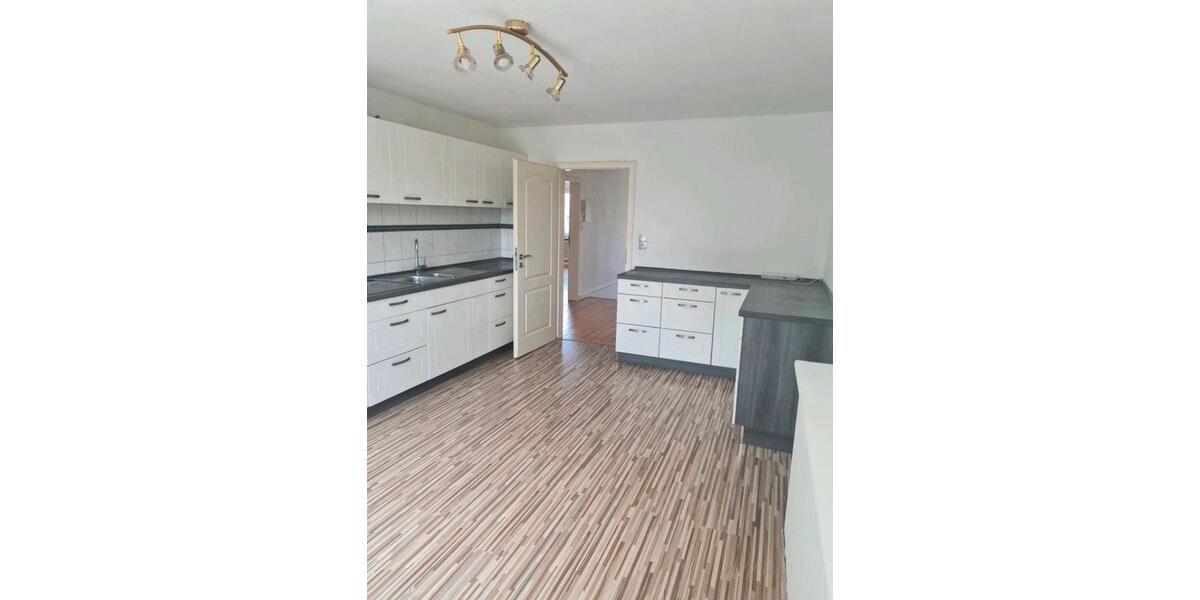 Etagenwohnung Meine - 3 Zimmer, 125 m&sup2;, 879&euro; | Angebot:24369272