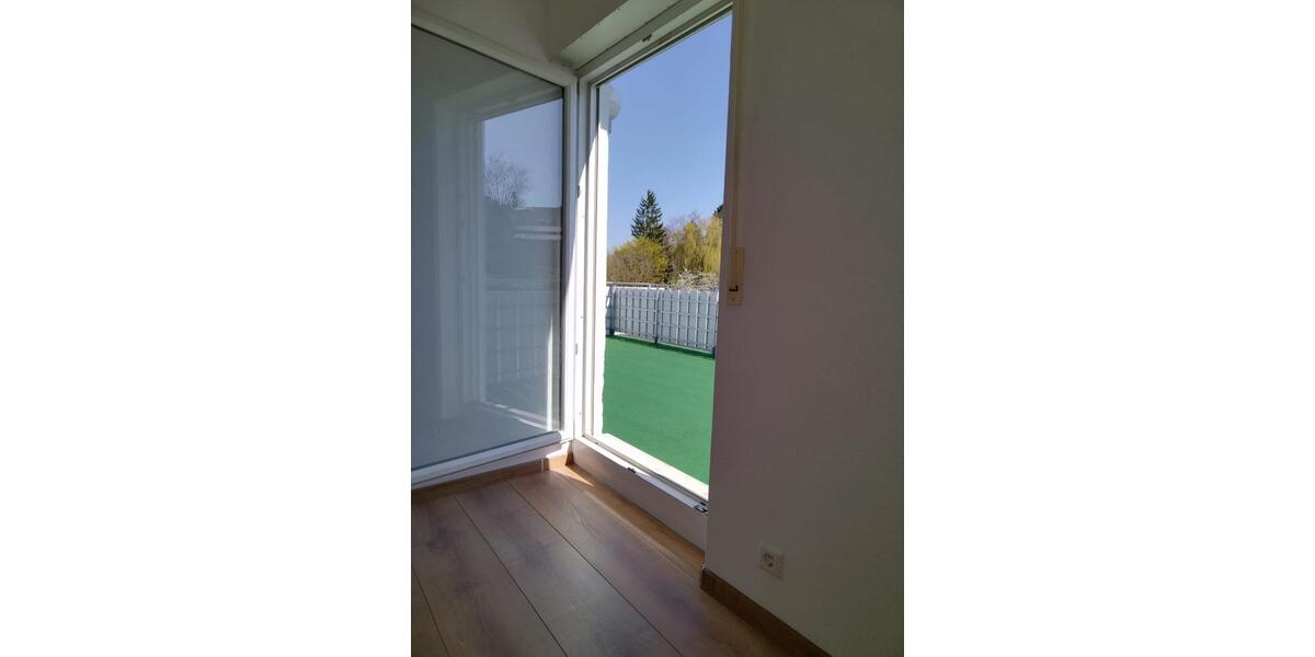 Etagenwohnung Uhingen - 4 Zimmer, 80 m&sup2;, 1.000&euro; | Angebot:26462087