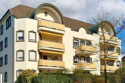 Ihr Domizil im Zentrum! 2-Zimmer Komfortwohnung mit eigenem Gärtchen. 2 zimmer