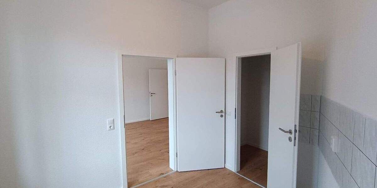 Etagenwohnung Reichenbach im Vogtland Reichenbach - 3 Zimmer, 66 m&sup2;, 420&euro; | Angebot:25769865