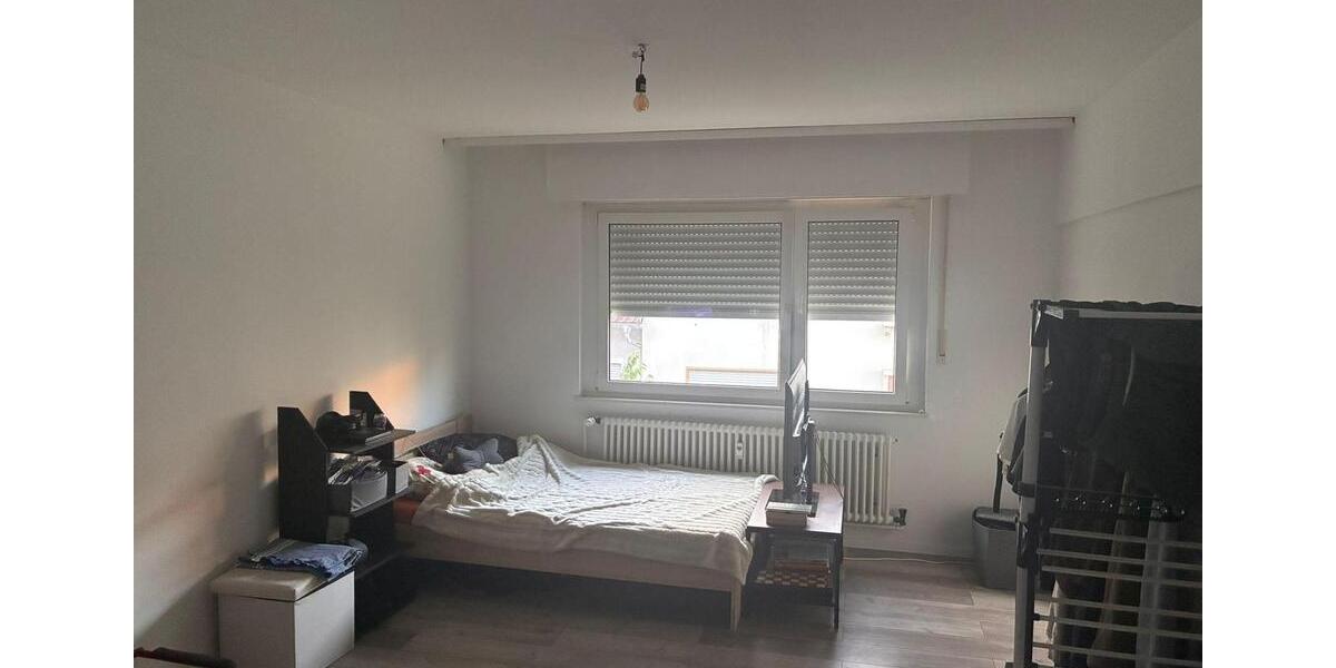Etagenwohnung Pforzheim - 3 Zimmer, 84 m&sup2;, 800&euro; | Angebot:26678675