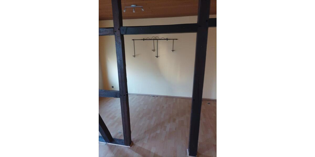 Erdgeschoßwohnung Uelzen - 5 Zimmer, 121 m&sup2;, 1.190&euro; | Angebot:25810476