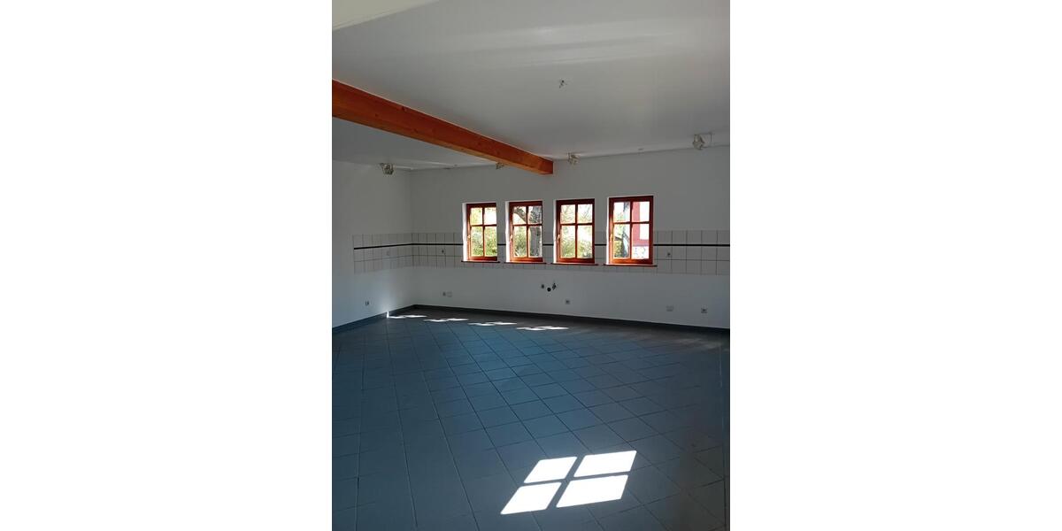 Einfamilienhaus Linden - 3 Zimmer, 70 m&sup2;, 800&euro; | Angebot:26250077