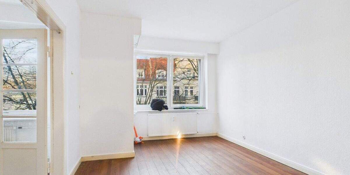 Großzügige, helle 3 Zimmerwohnung mit Balkon in zentraler Lage Nähe Hbf. 3 zimmer