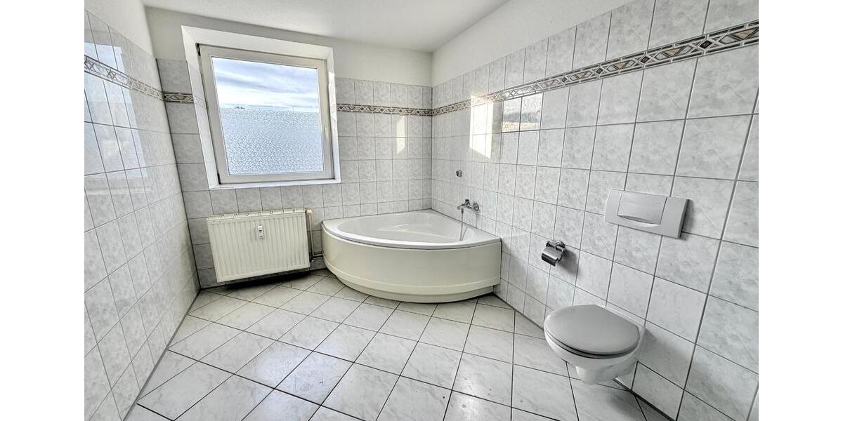 Etagenwohnung Magdeburg Nordwest - 2 Zimmer, 63 m&sup2;, 473&euro; | Angebot:25419382