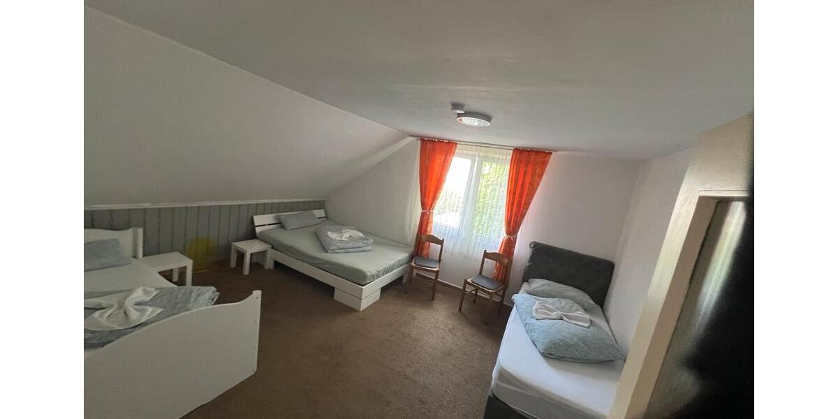 Wohnen auf Zeit Siegen - 5 Zimmer, 90 m&sup2;, 50&euro; | Angebot:25937103