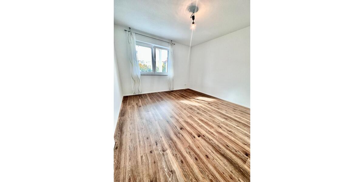 Erdgeschoßwohnung Künzelsau - 2 Zimmer, 77 m&sup2;, 1.090&euro; | Angebot:23398005