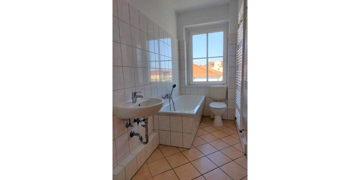 Etagenwohnung Braunsbedra Neumark - 3 Zimmer, 62 m&sup2;, 375&euro; | Angebot:26242502