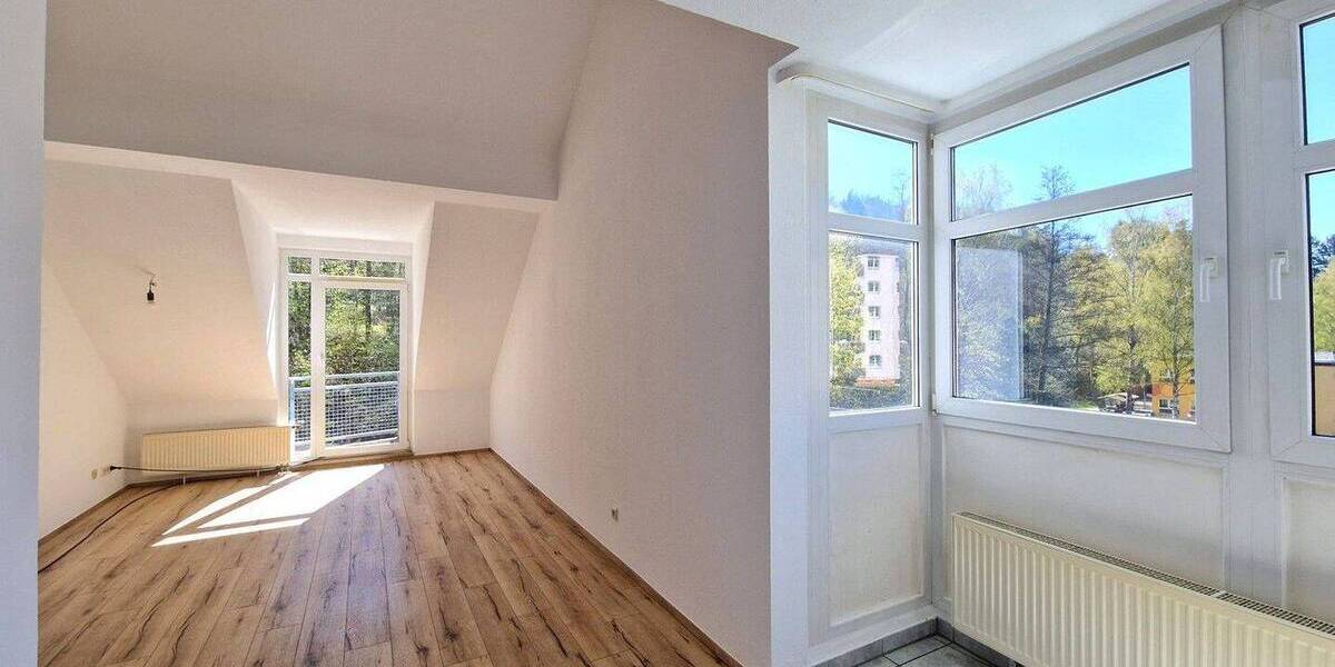 Etagenwohnung Sebnitz - 4 Zimmer, 99 m&sup2;, 550&euro; | Angebot:26618197