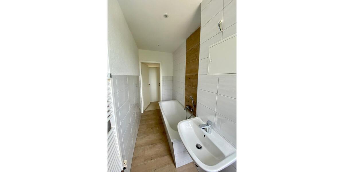 Etagenwohnung Zörbig - 2 Zimmer, 50 m&sup2;, 320&euro; | Angebot:24933900