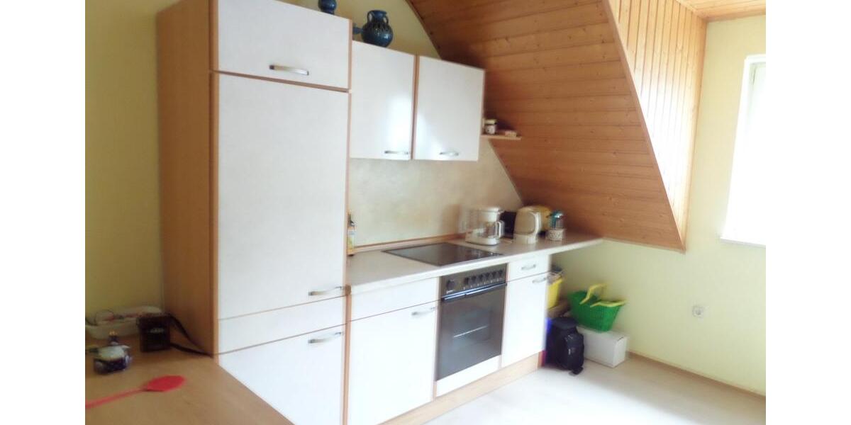 Dachgeschoßwohnung Windischeschenbach - 1 Zimmer, 51 m&sup2;, 390&euro; | Angebot:24750810