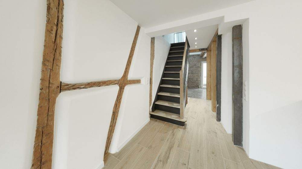 Ein echtes Schmuckstück: Renoviertes Stadthaus mit Charme 3 zimmer