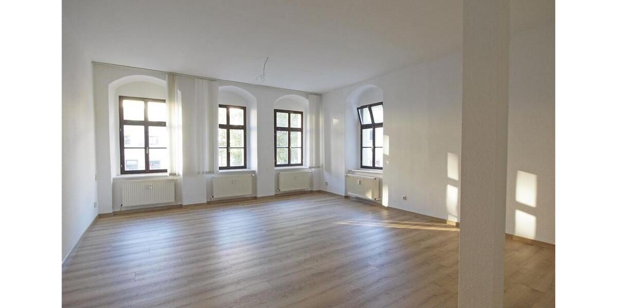 Etagenwohnung Hainichen - 3 Zimmer, 90 m&sup2;, 496&euro; | Angebot:26477168