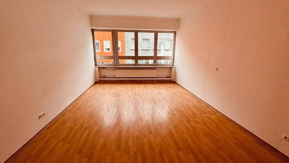 3 ZKB, WG geeignet 2.OG. renoviert, Kaiserstr. 6 66111 Saarbrücken