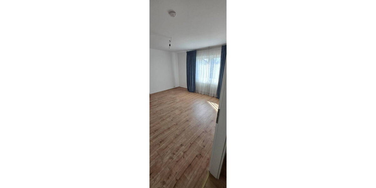 Etagenwohnung Mainbernheim - 3 Zimmer, 89 m&sup2;, 1.020&euro; | Angebot:26740907