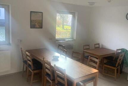 Wohnen auf Zeit Wallersdorf - 15 Zimmer, 15 m&sup2;, 370&euro; | Angebot:24840942