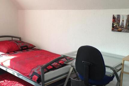 Möbliertes Zimmer in WG Haus Ingolstadt Haunwöhrer Strasse
